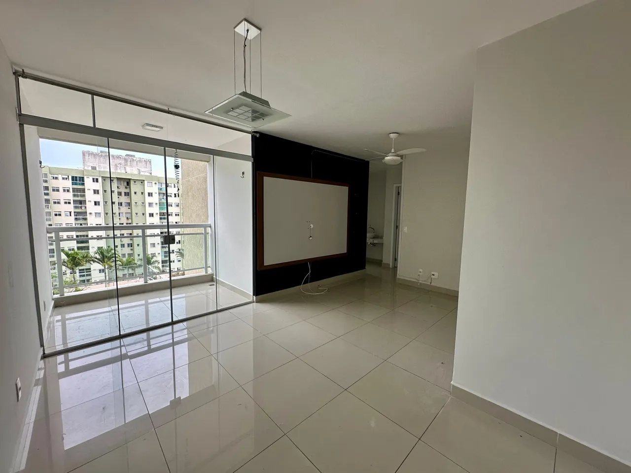 VENDE-SE | Apartamento de 2 quartos | Bairro da Glória.
