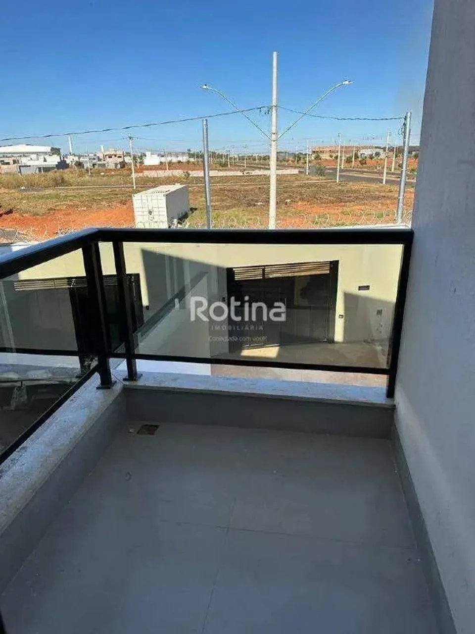 Casa à venda, 3 quartos, Novo Mundo - Uberlândia/MG - Rotina Imobiliária