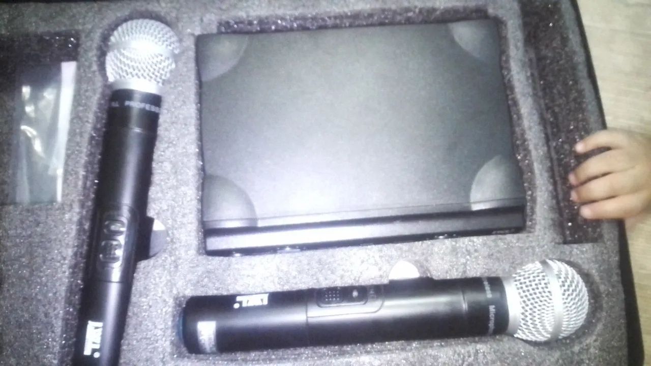 Kit microfone com receptor pra vender funciona super bem 