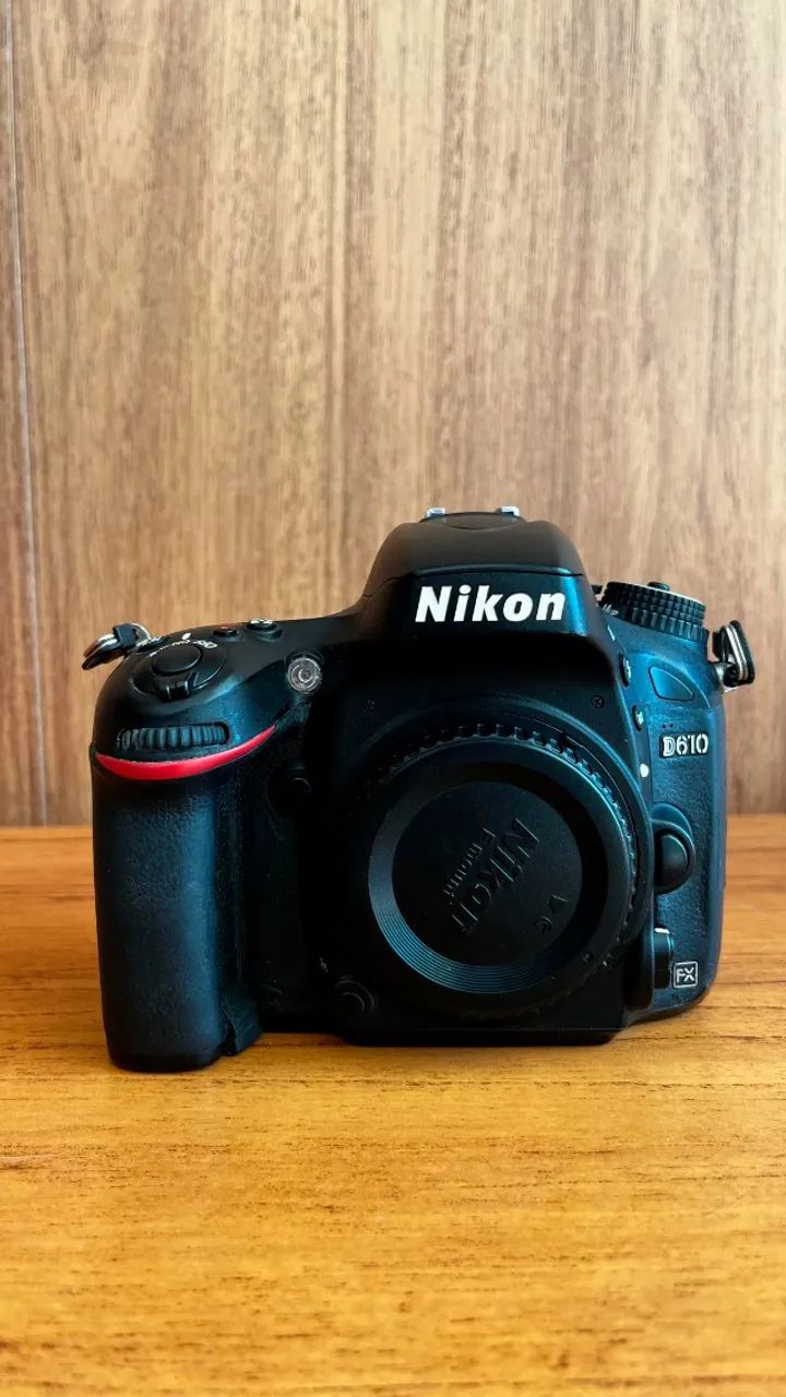 Câmera Nikon D610 - Corpo. 