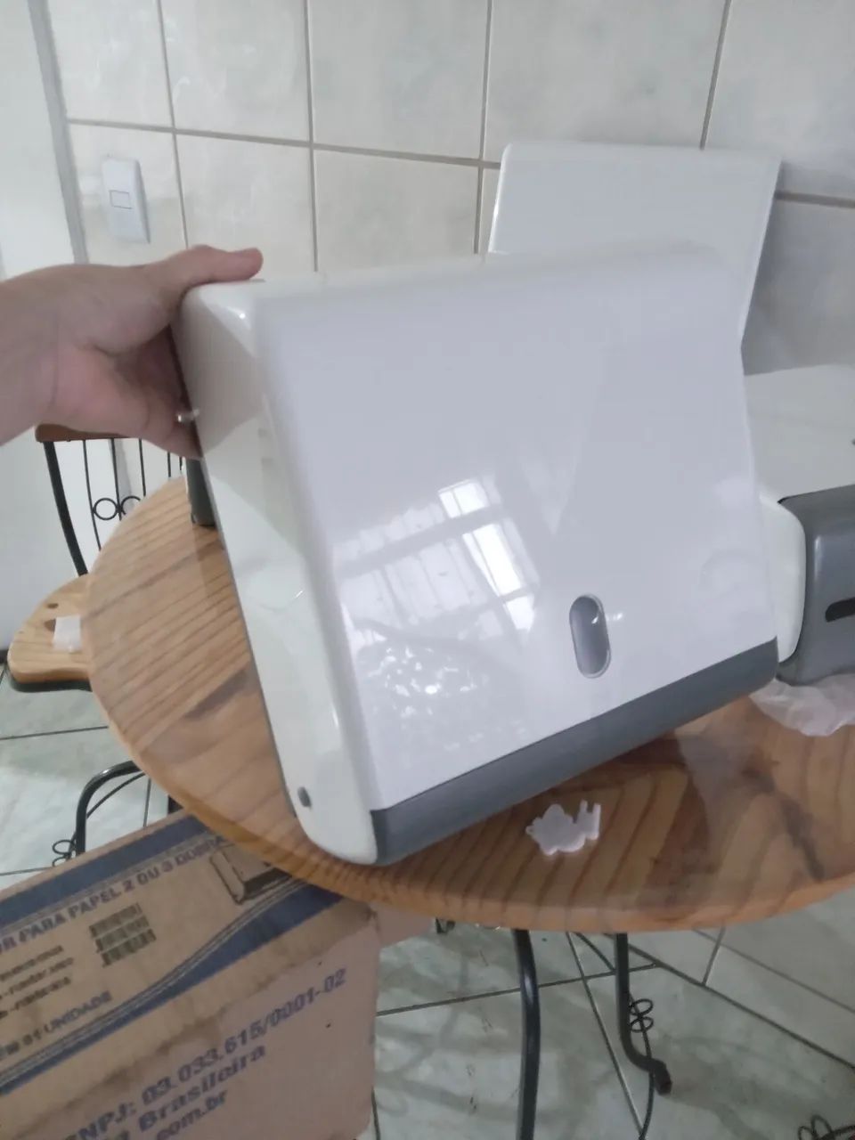 Porta papel toalha Novo