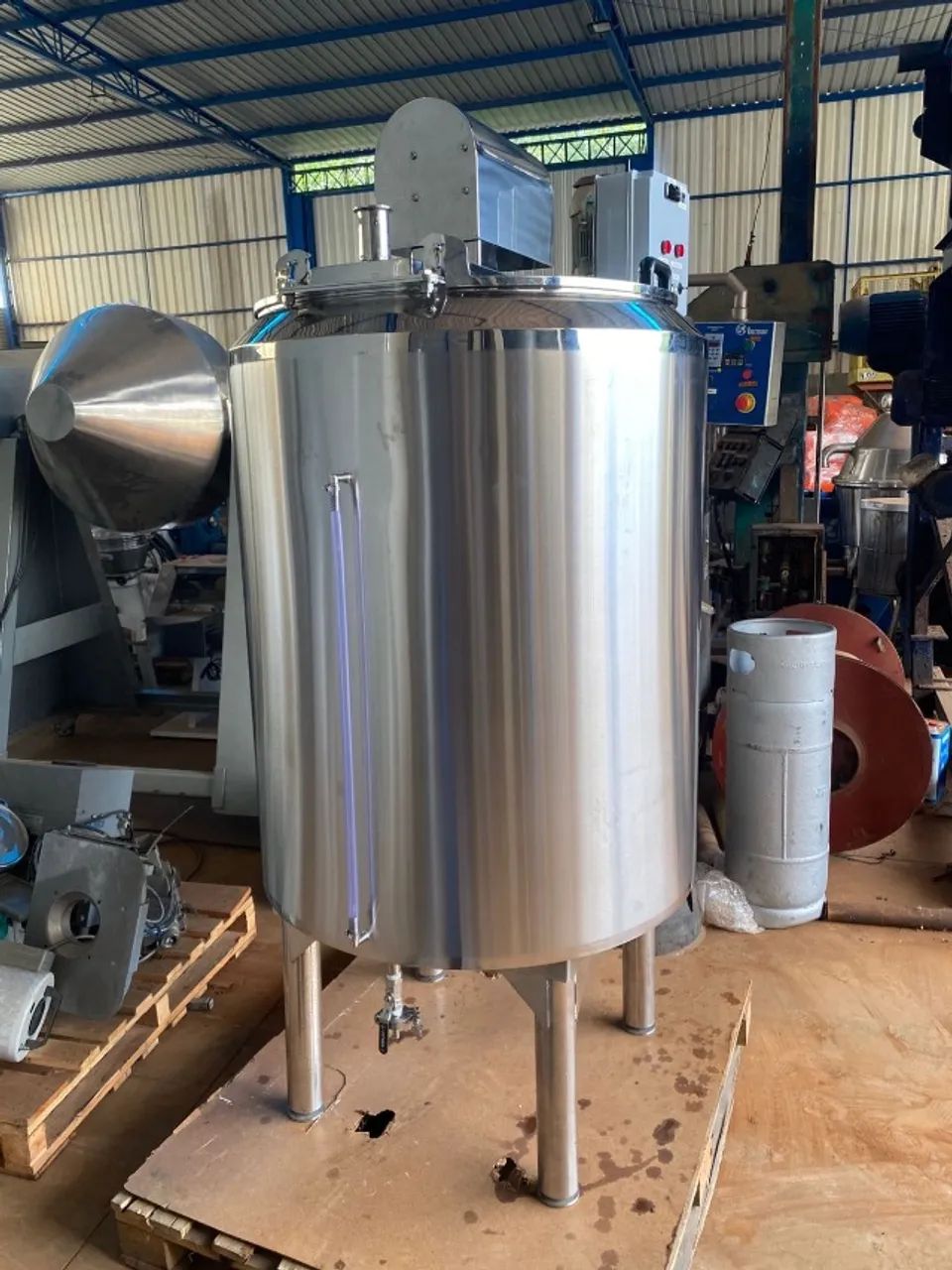 Tanque Misturador Encamisado em Aço Inox 316 L com Aquecimento Elétrico - Novo Sem Uso - Foto 2