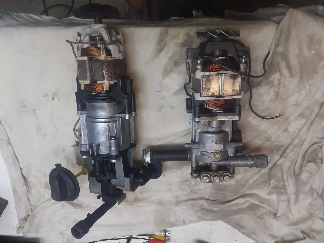 Dois motores lava jato 127v!