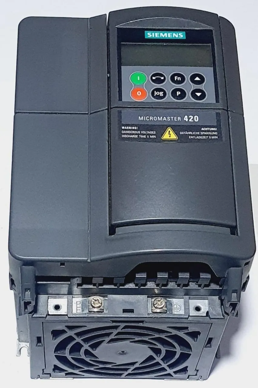 Inversor De Frequência 2cv 220v 7.4a Siemens Micromaster420