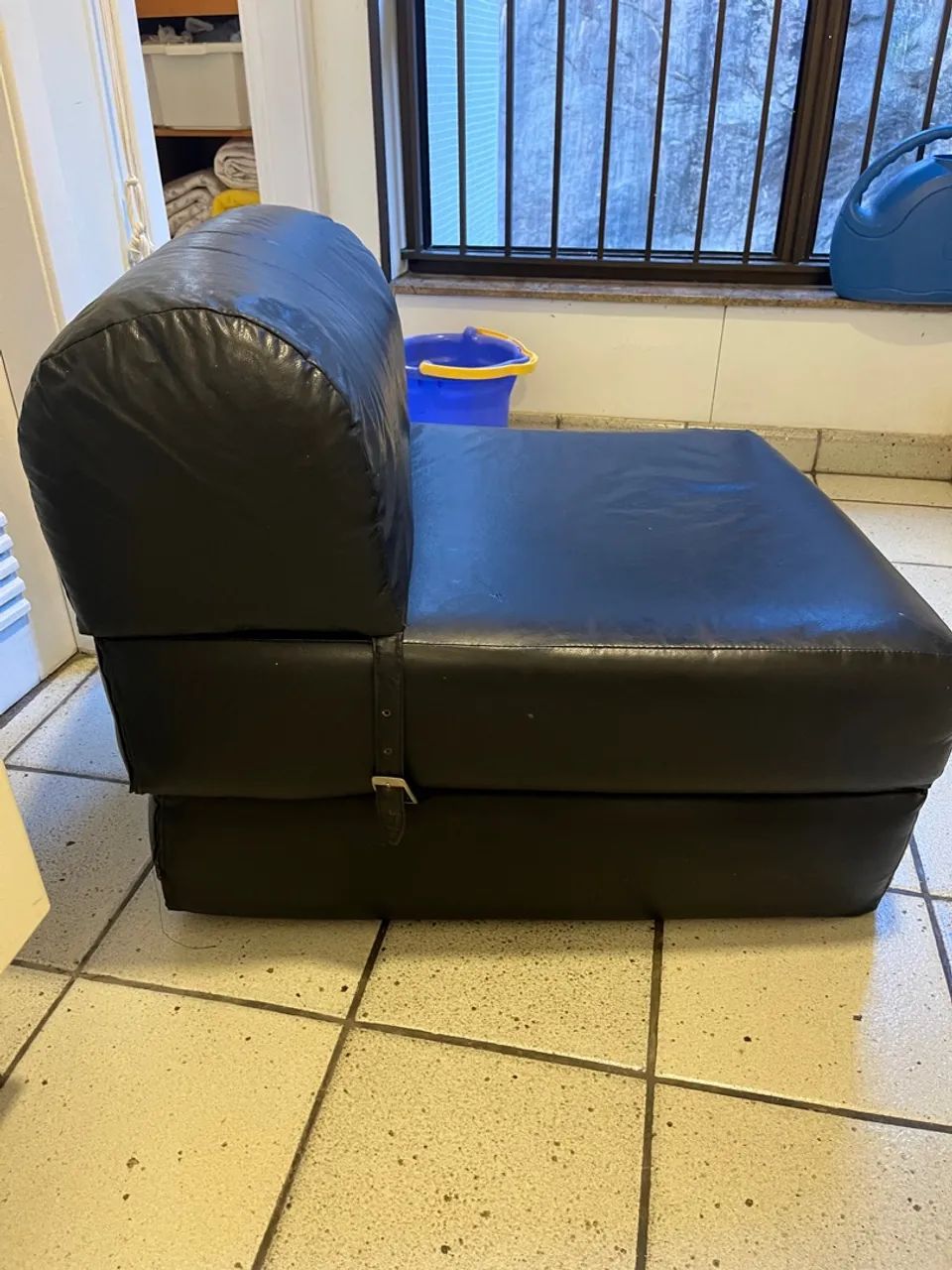 Sofá Cama Solteiro - retirada na av. Epitácio Pessoa, 2664