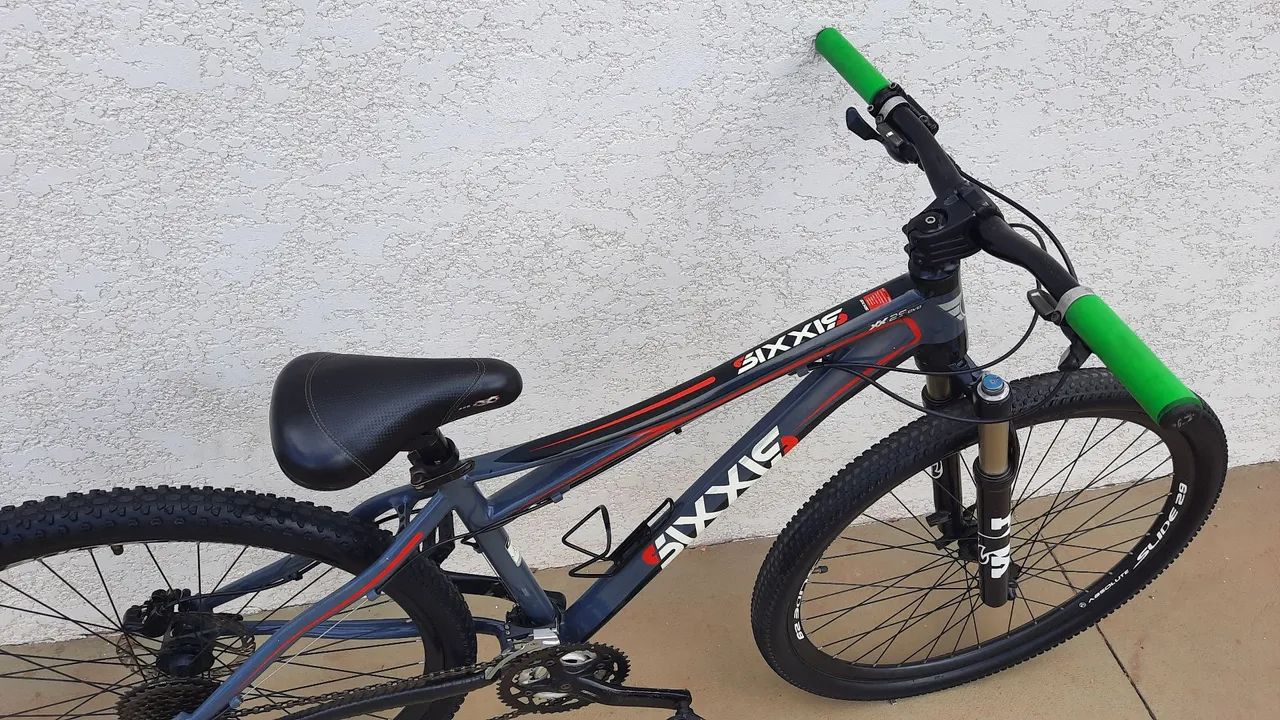 Bicicleta Sixxis Aro 29, kit shimano tamanho M - 17', bem conservada, freeride - Foto 5