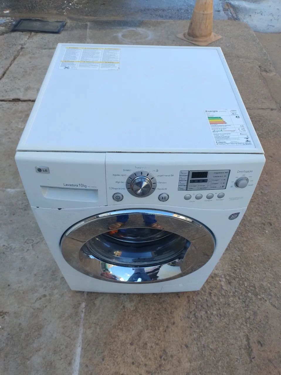 Lavadora lg  conservada com garantia 