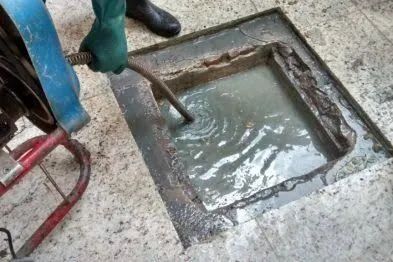 Encanador Bombeiro Hidráulico Desentupidora 24 horas todos dias - Foto 2