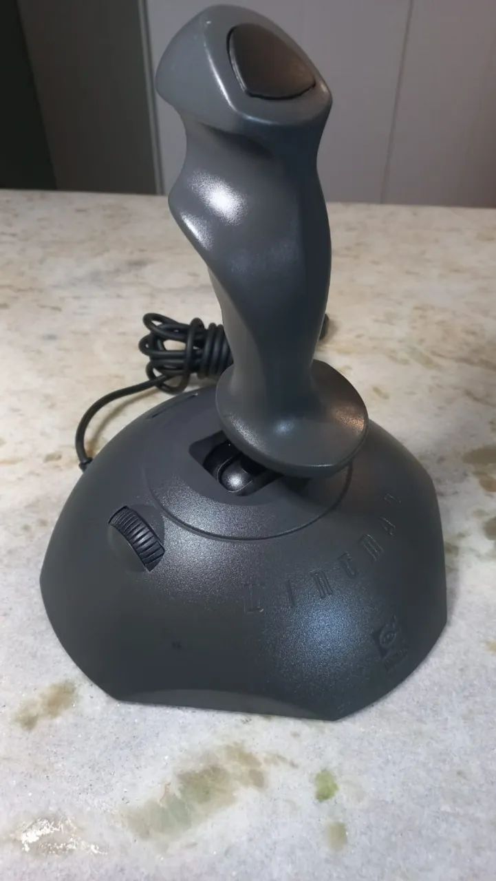 Controle (Joystick) Wingman da Logitech