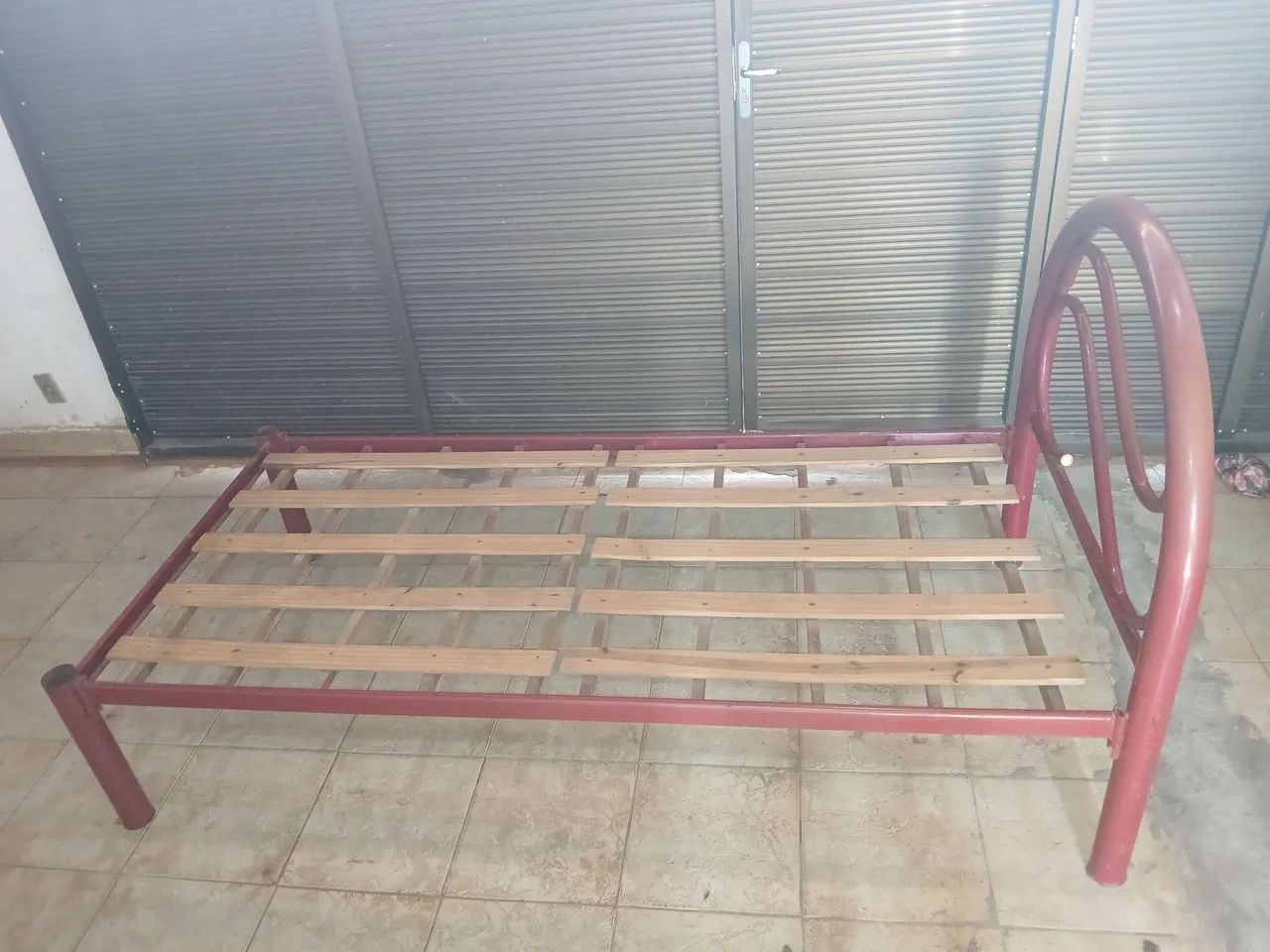  Cama de ferro solteiro . Bairro cohab 4 conjunto. - Foto 3