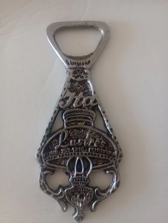 Abridor de garrafa antigo
