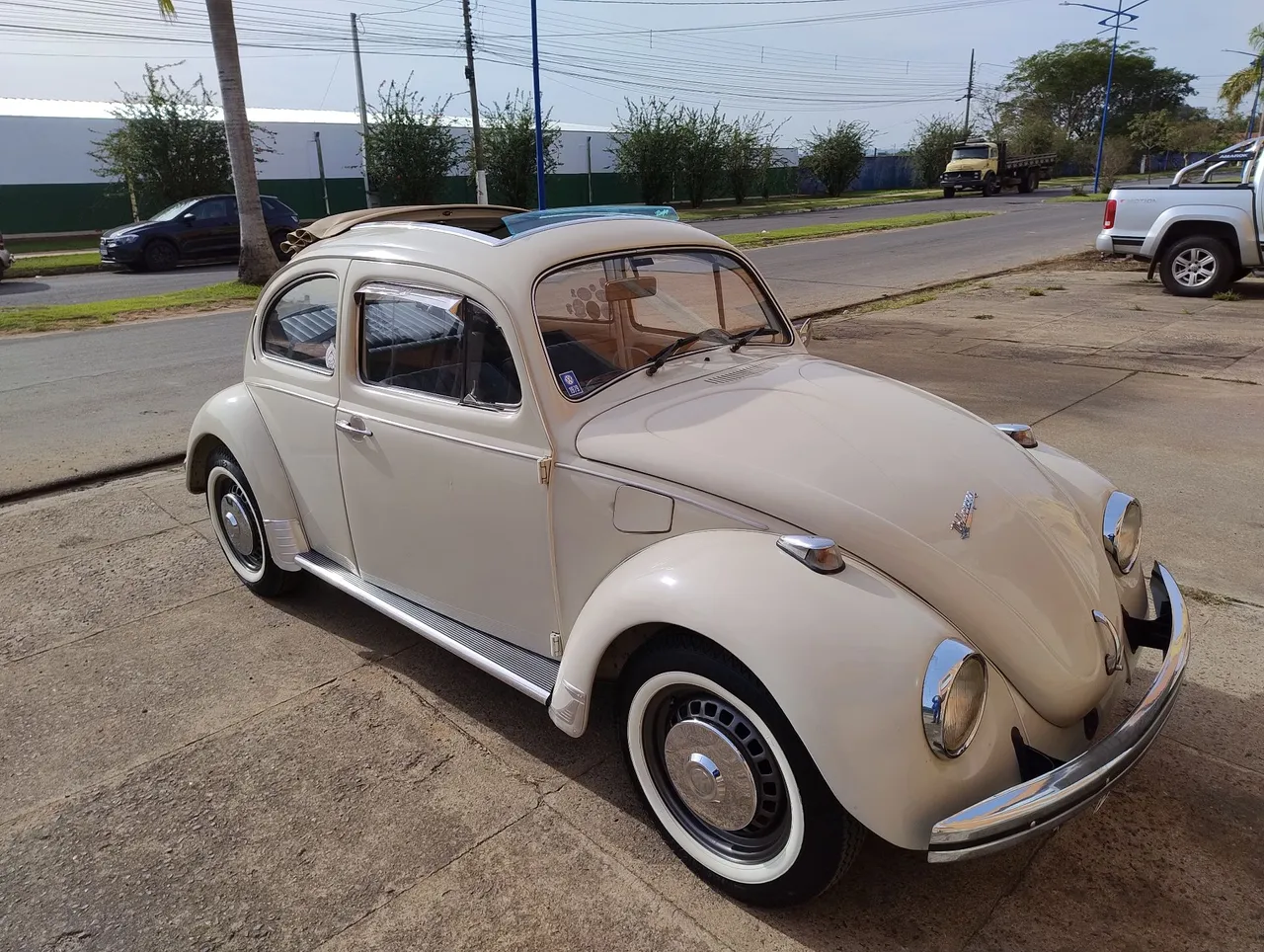 Vw Fusca 1300 com teto ragtop