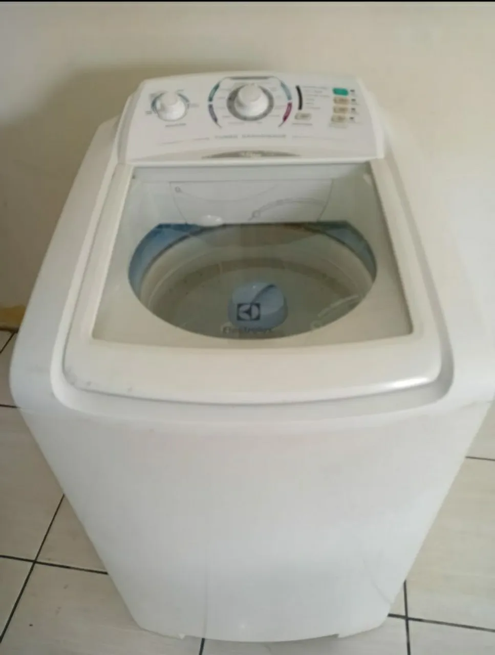 Máquina de Lavar Electrolux 10kg- Ótimo Estado