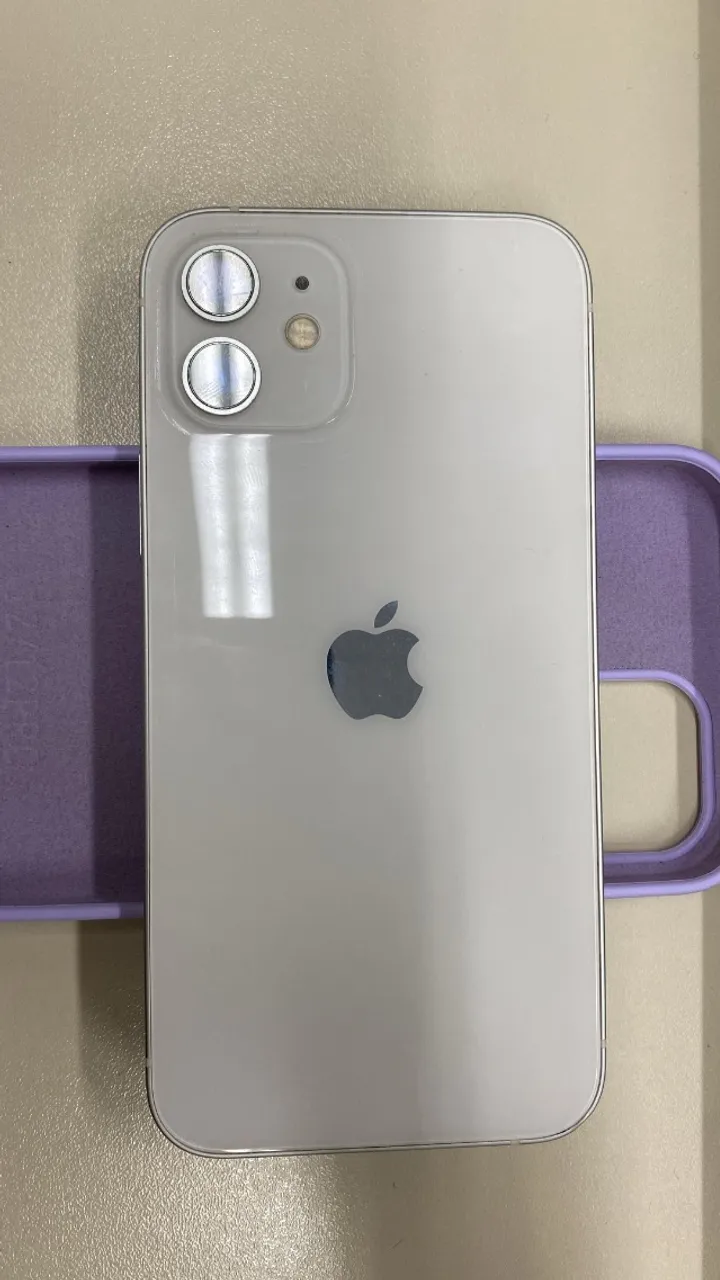 iPhone 12