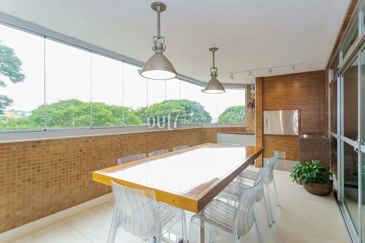 Apartamento com 249m2 e 4 quartos no Edifício Vista do Sol - Bigorrilho