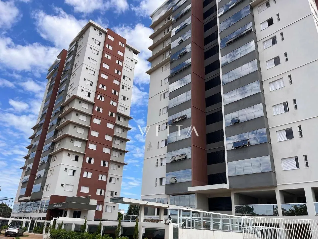 Apartamento com 3 suites próximo a JK
