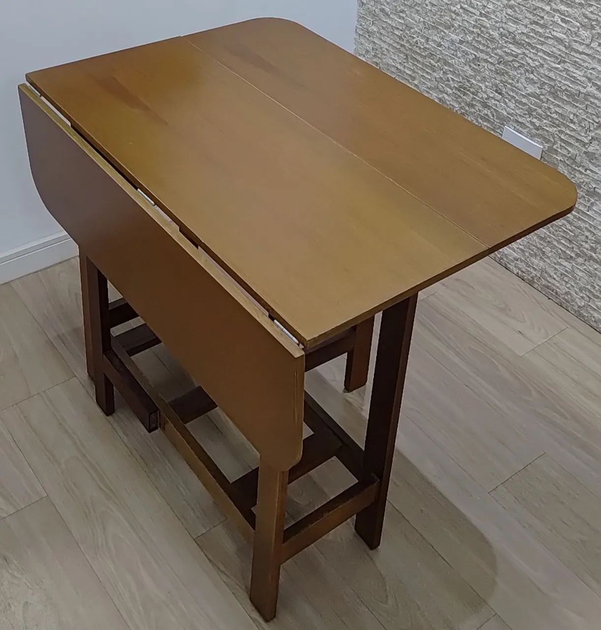 MESA E 4 CADEIRAS DOBRÁVEIS MADEIRA MACIÇA - Foto 3