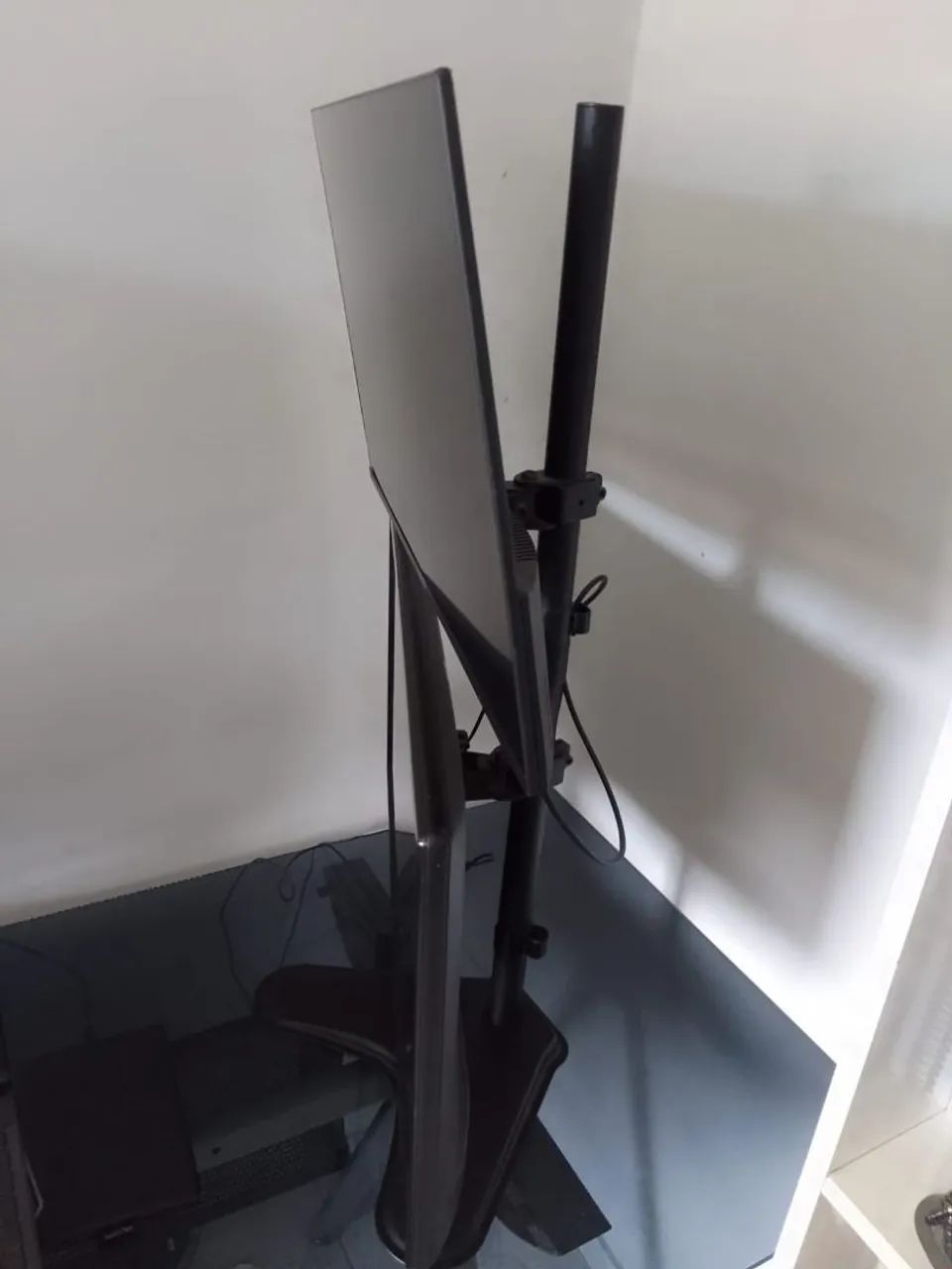 Suporte para 2 Monitores - Design Robusto e Ajustável - Foto 3