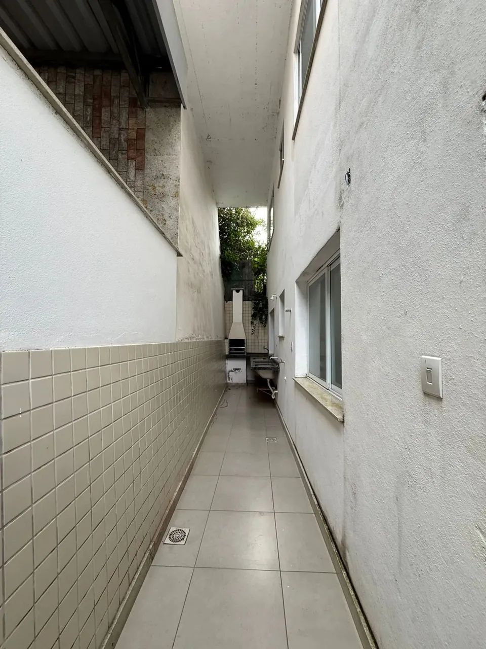 Imóvel para aluguel possui 105 metros quadrados com 2 quartos em Nova Era - Juiz de Fora - - Foto 3