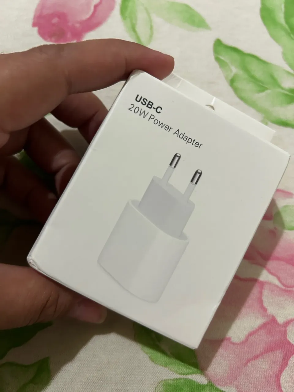 Adaptador de Energia USB-C 20W