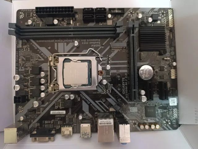 Placa mae GIGABYTE H310M + i5-9400F - Foto 3