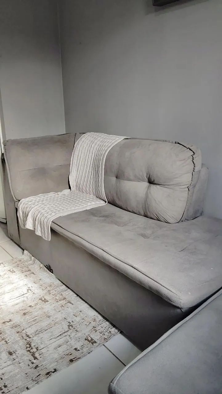 Detachment 64341591437698124