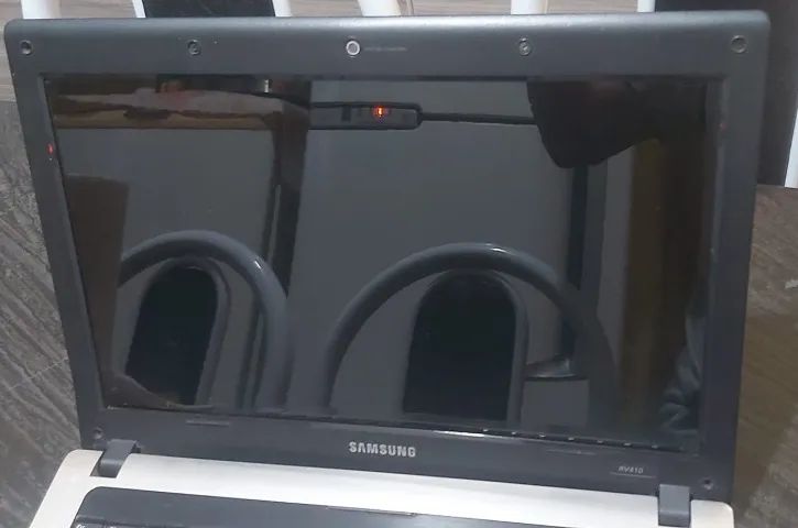 NOTEBOOK SAMSUNG RV410 / 14" { COM DEFEITO } - Foto 2
