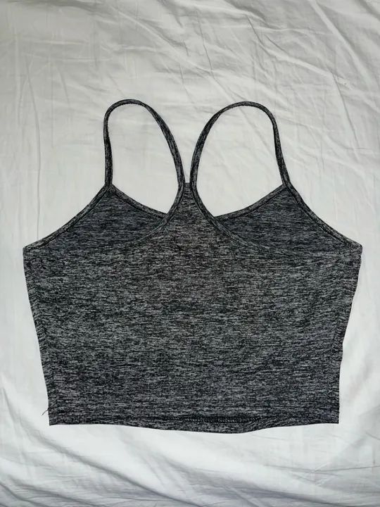 Top cropped Academia  - Foto 3