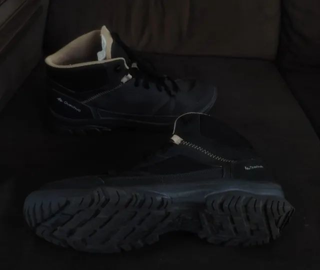 Bota Quechua (Decathlon) novinha nº 46 - aceito cartão e trocas - Foto 2