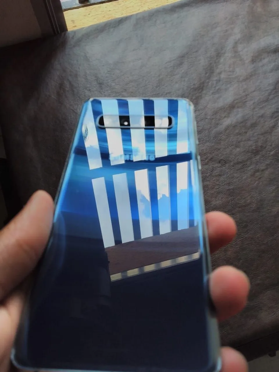 Galaxy s10 bem conservado - na caixa