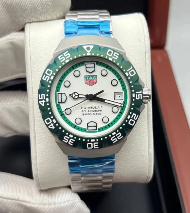 Relógio TAG HEUER FORMULA 1 SOLARGRAPH BEZEL VERDE - Foto 3