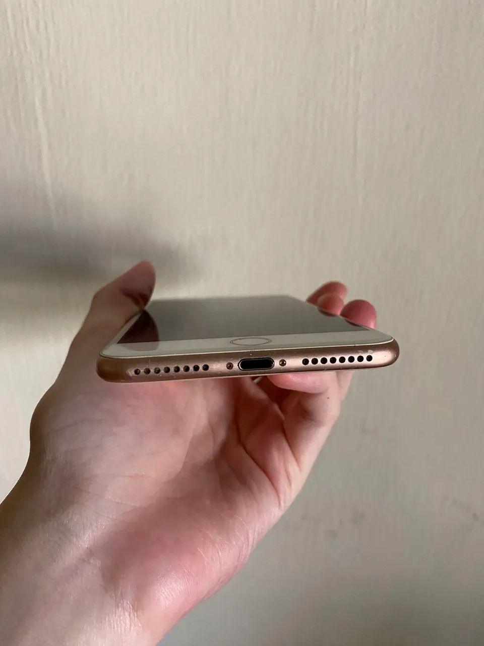 Iphone 8 plus com cabo original  - Foto 3
