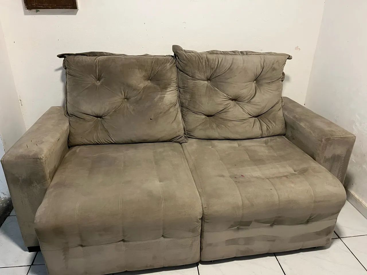 SOFÁ À VENDA! OPORTUNIDADE IMPERDÍVEL! - Foto 3