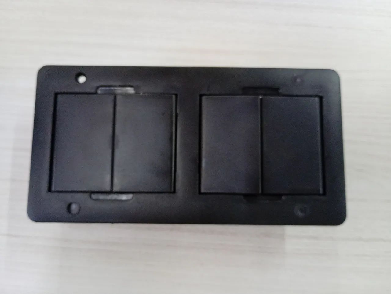 Caixa universal retangular para mesa  - Foto 2