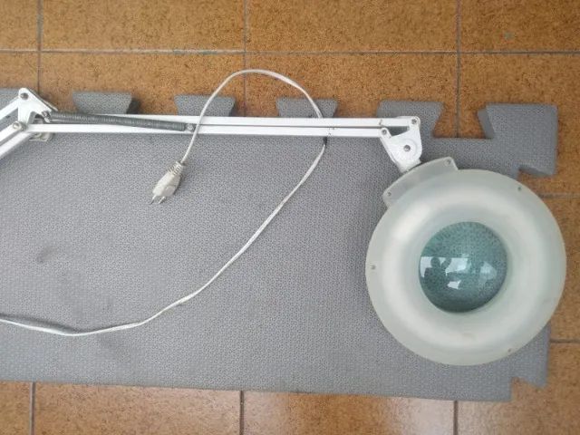 Lupa ARTICULADA com LED