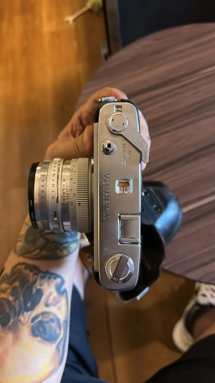 Yashica Lynx 14 Analógica com Lente 45mm f/1.4 - Câmeras e