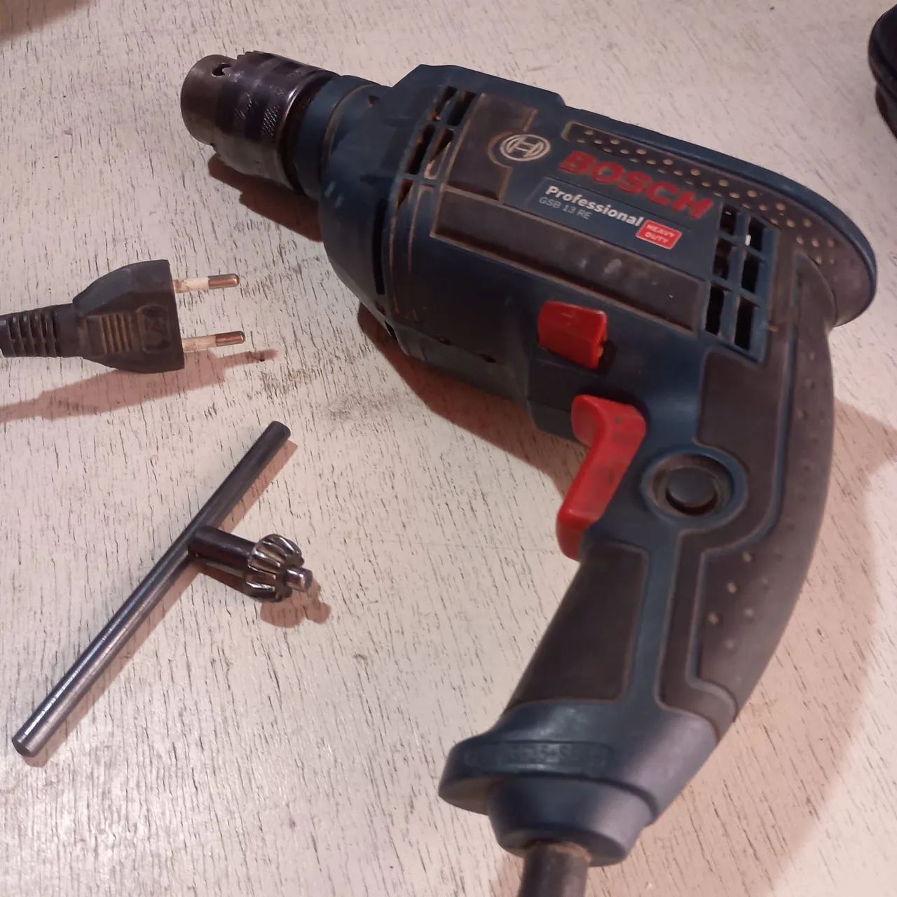 Furadeira martelete parafusadeira Bosch 