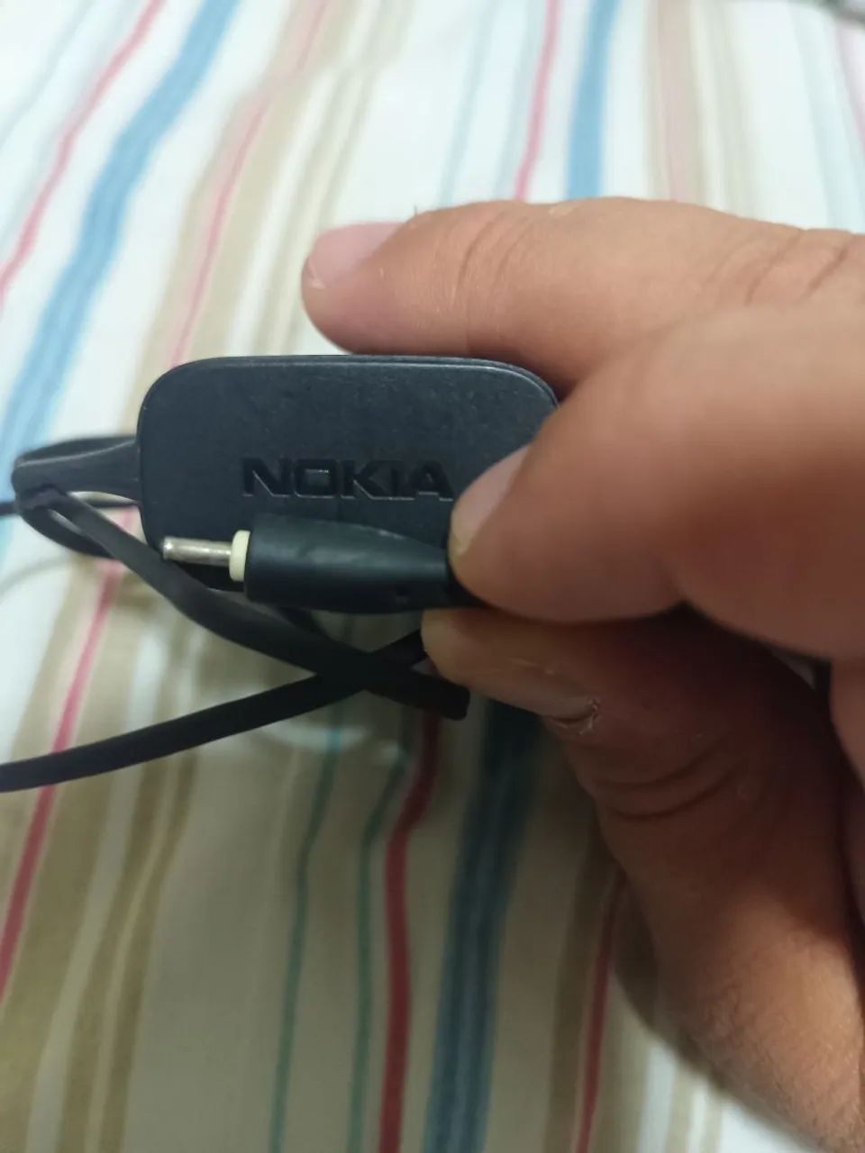 Carregador de celular Nokia bico fino original 
