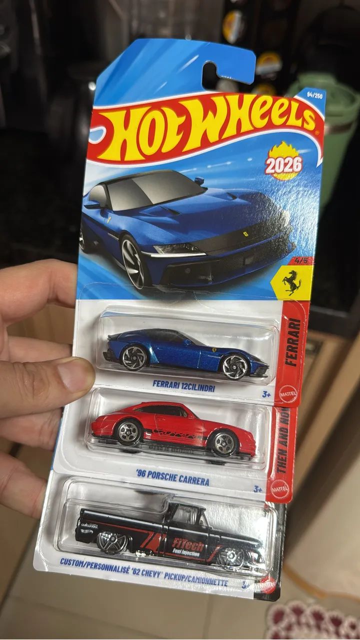 Hot wheels Ferrari 12 cilindri azul  - Foto 2