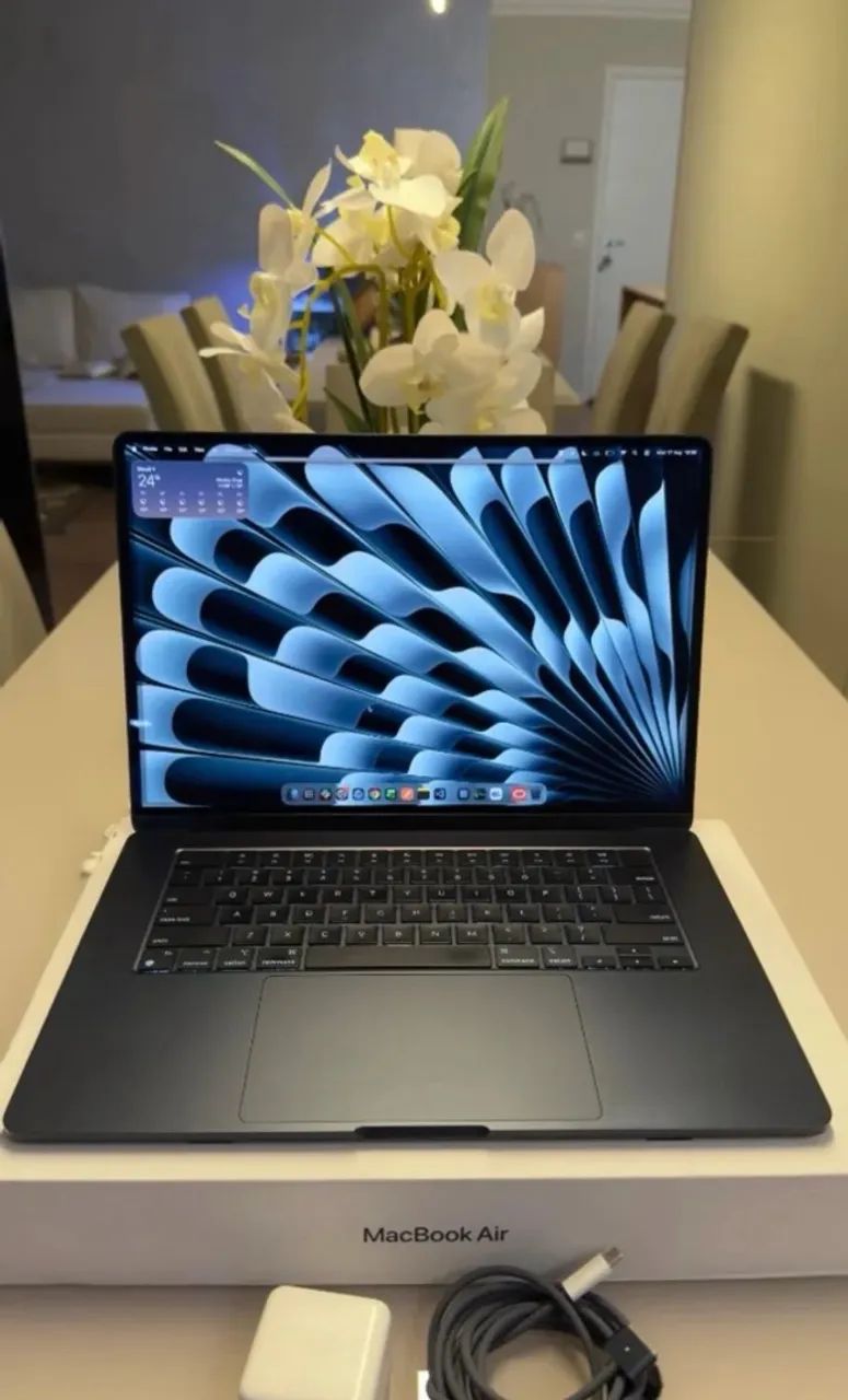 Macbook air M2 8gb - Foto 2