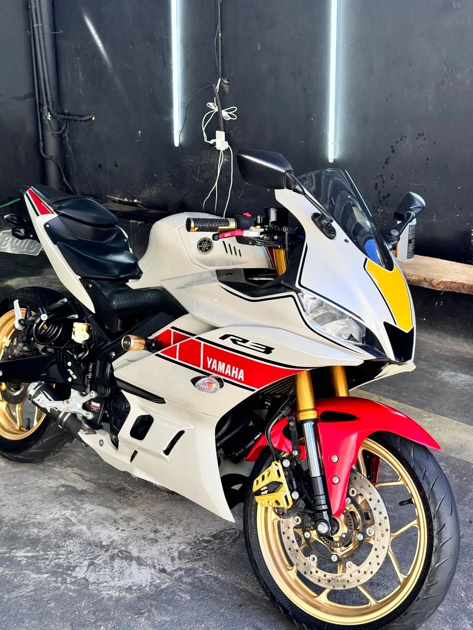 Yamaha R-3 World GP 60th Aniniversary ED. 2023 - 1503168021 | OLX