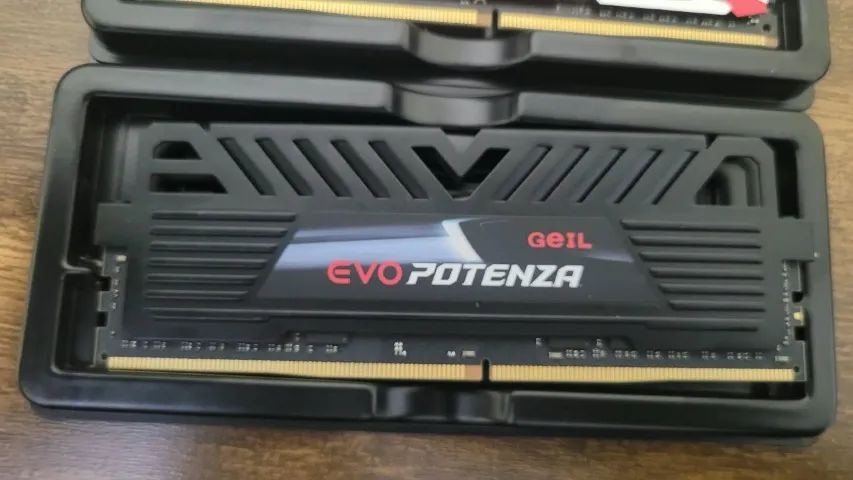 Kit Memória RAM DDR4 16GB (2x8GB) - Ballistix 2666MHz + GeIL Evo Potenza - Foto 3