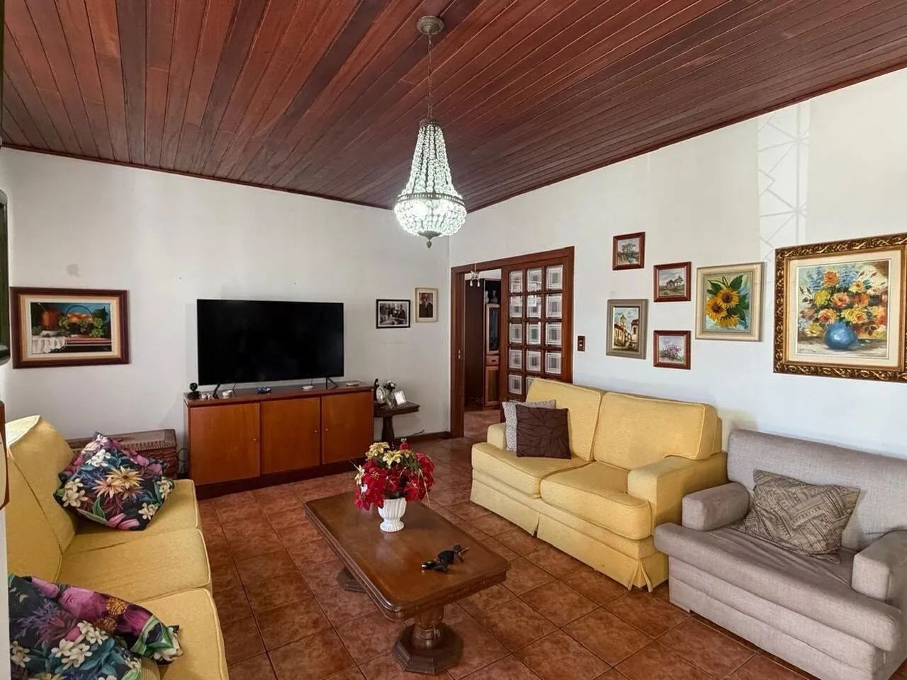 Casa com 5 dormitórios, 2 suítes e ampla área de lazer em Trindade - Foto 2