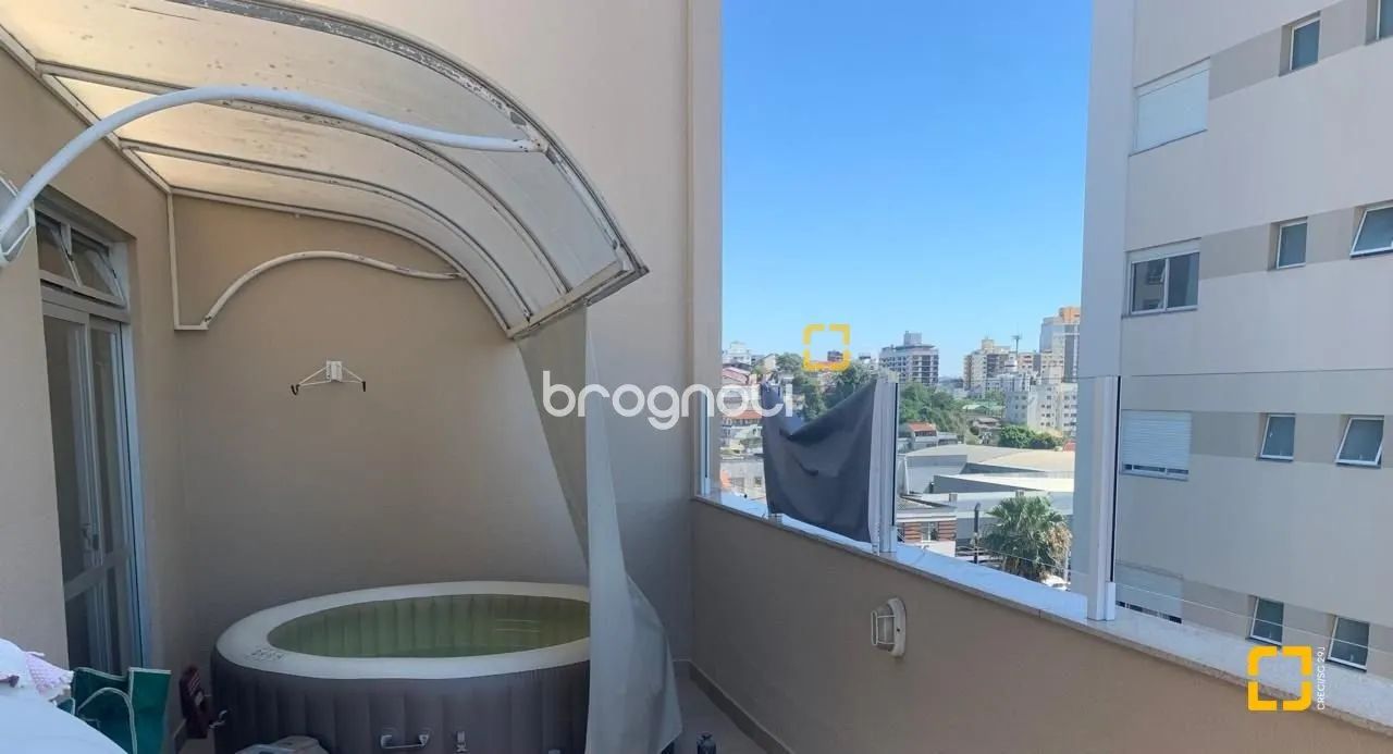 Apartamento cobertura 4 dormitórios (1 suíte) no Estreito em Florianópolis SC - Foto 4