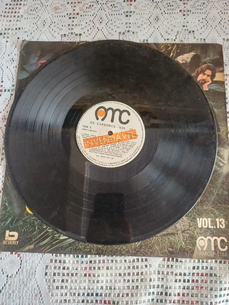 Disco de vinil Os Carbonos 1973 - Foto 4