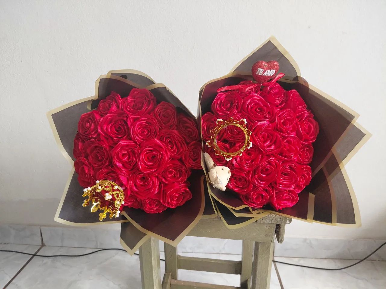 Buquês de flores de cetim  - Foto 2
