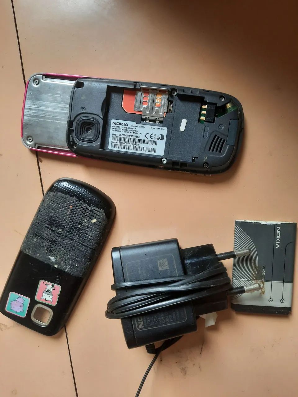 Celular Nokia 2220