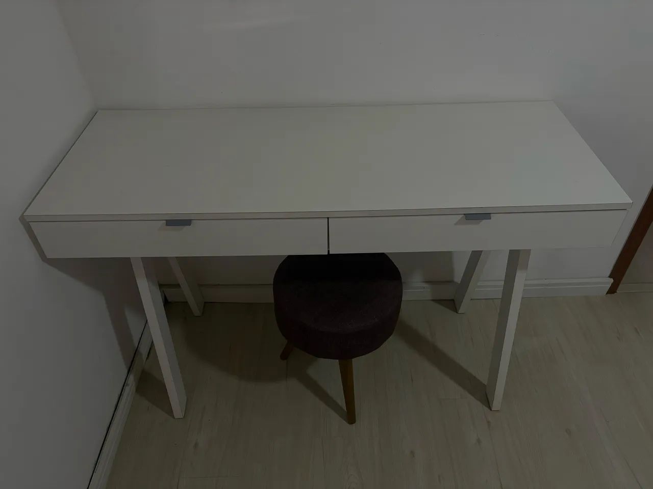 Escrivaninha com puff - Foto 2