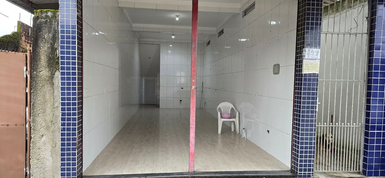 Alugo linda loja em ponto comercial - Foto 4