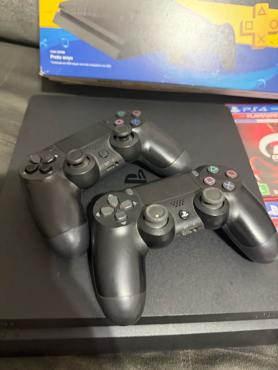 PS4 Slim 2 controles + jogos 